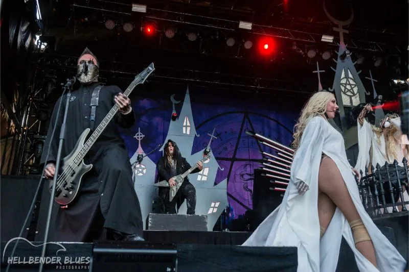5 Finger Death Punch