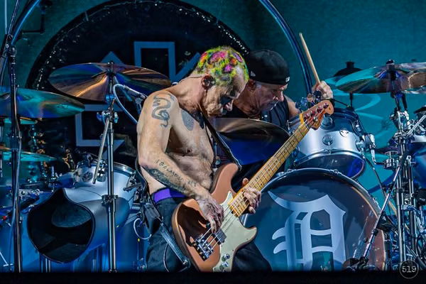 Red Hot Chili Peppers Detroit 2022