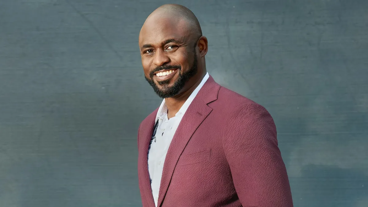 Wayne Brady's Electrifying Improv Night: 'Canuck As F*ck' in Windsor